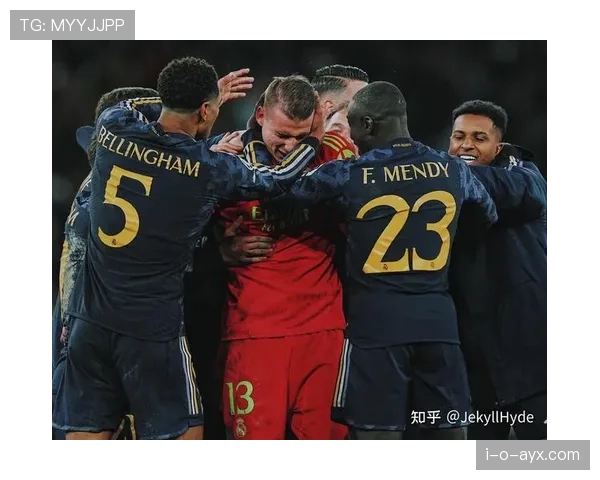 曼联关键比赛抗压能力问题持续显现，对赛季争冠形势产生直接影响